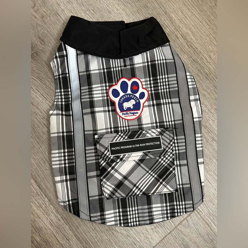 3/$25⭐️Canada pooch dog rain coat